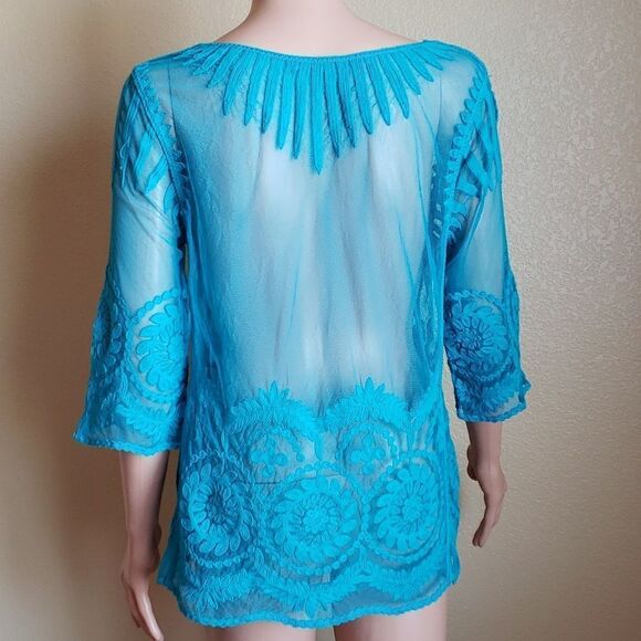 Renjo women's sheer embroidered top - Picture 2 of 9